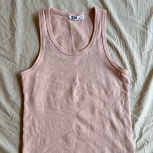 Uniqlo U Fitted Tank Top in light orange/pink